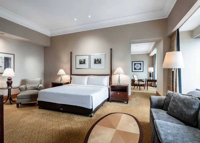 The Ritz-Carlton Jakarta, Mega Kuningan