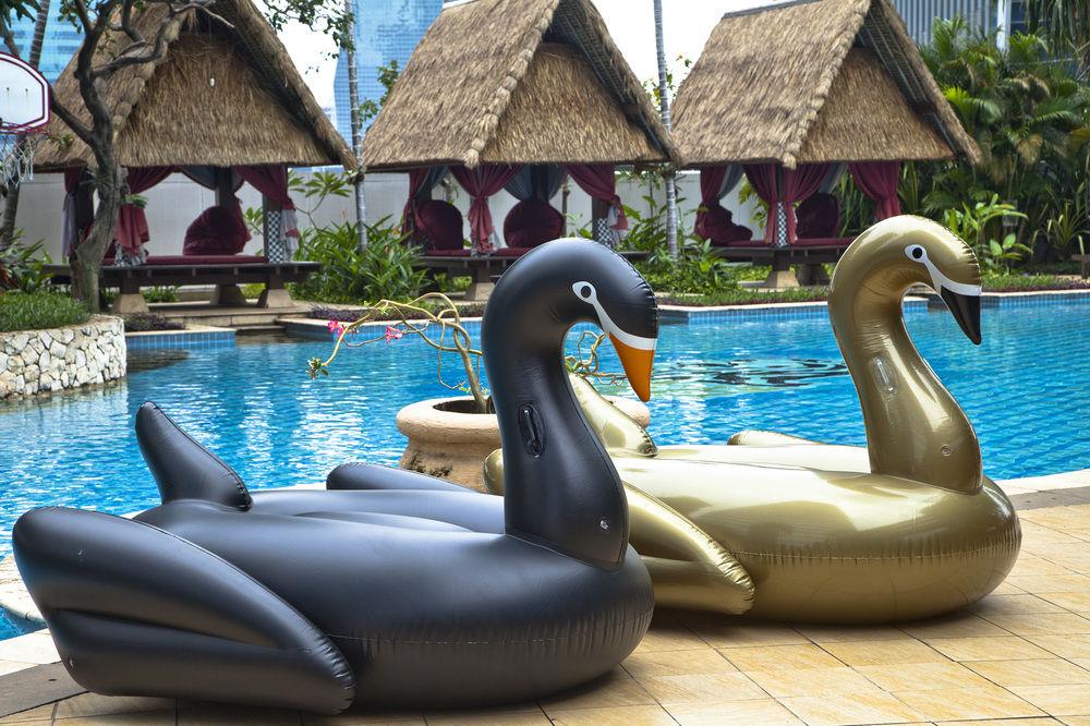 Hotel The Ritz-carlton Jakarta, Mega Kuningan