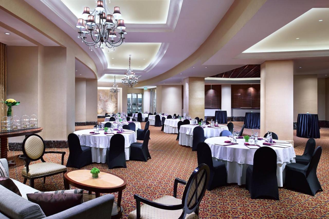 The Ritz-carlton Jakarta, Mega Kuningan Hotel Jakarta