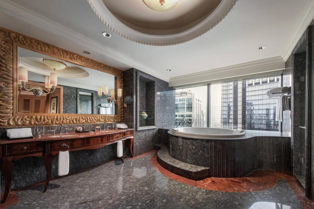 The Ritz-carlton Jakarta, Mega Kuningan 5* Jakarta