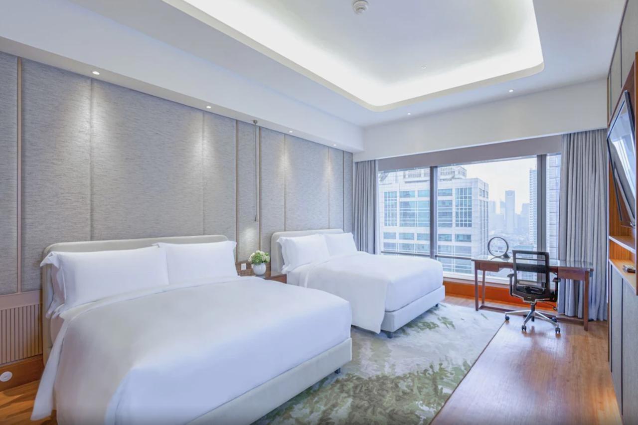 The Ritz-carlton Jakarta, Mega Kuningan 5*