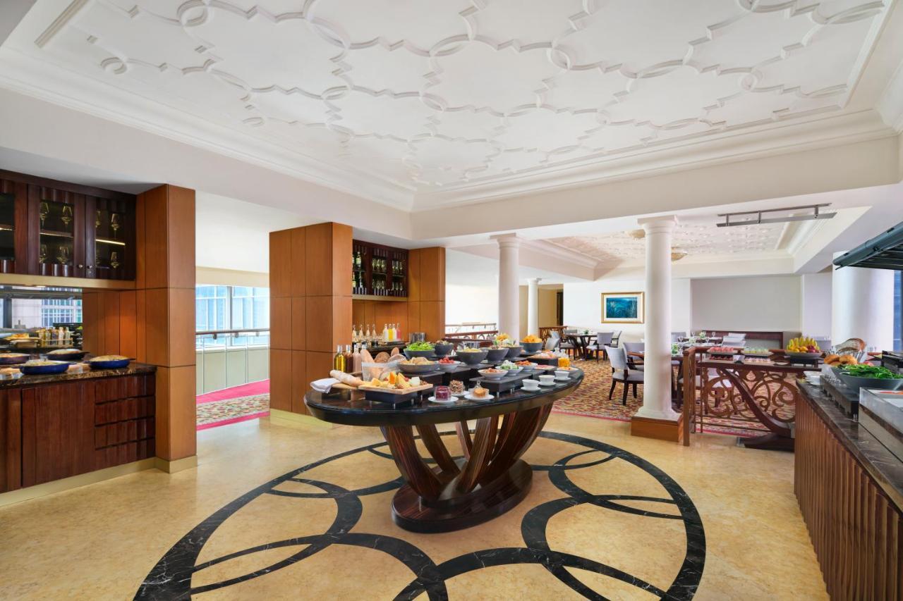 The Ritz-carlton Jakarta, Mega Kuningan 5*