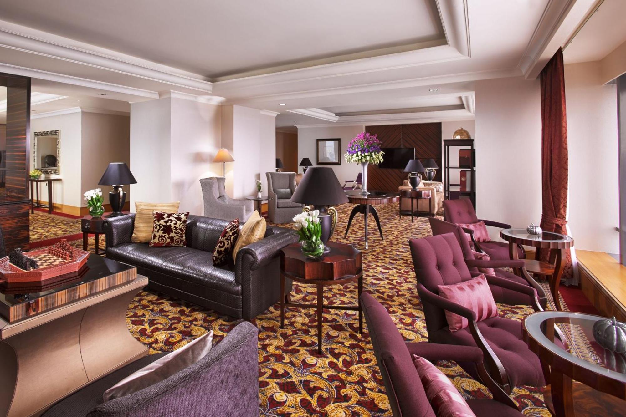 Hotel The Ritz-carlton Jakarta, Mega Kuningan