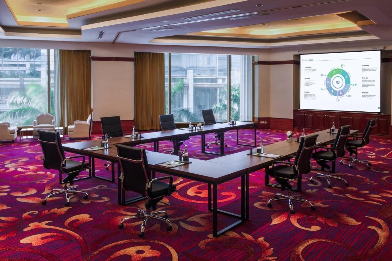 The Ritz-carlton Jakarta, Mega Kuningan Jakarta